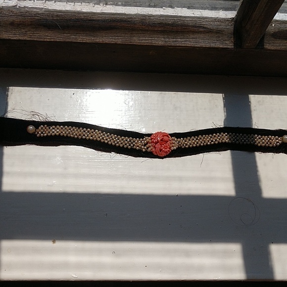 #17 Copy ANTIQUE VICTORIAN Carved Coral FauxPearlVelvet&SatinRibbon Choker - Picture 2 of 6